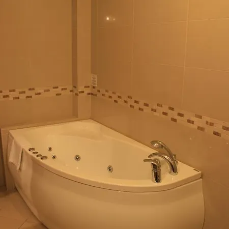 Hotel Riverside